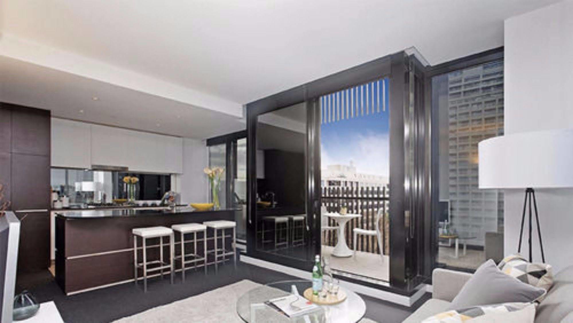 Wyndel Apartments - St Kilda Views Melbourne Exterior photo